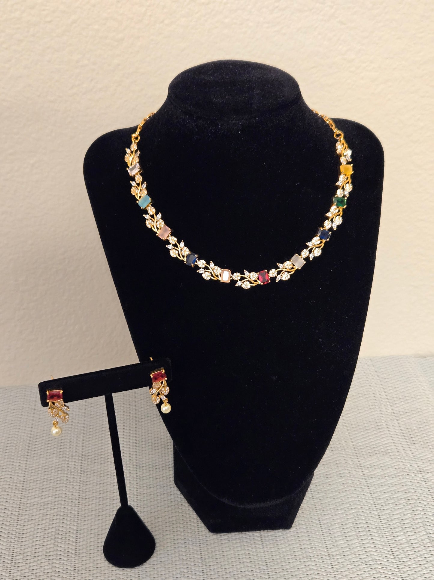 Multicolored Royale Necklace Set