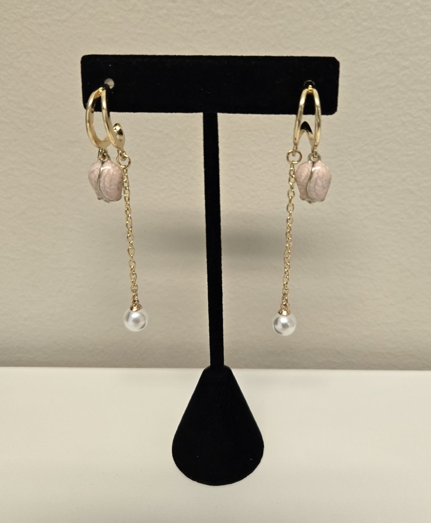 Pearl Charm Floral Earrings