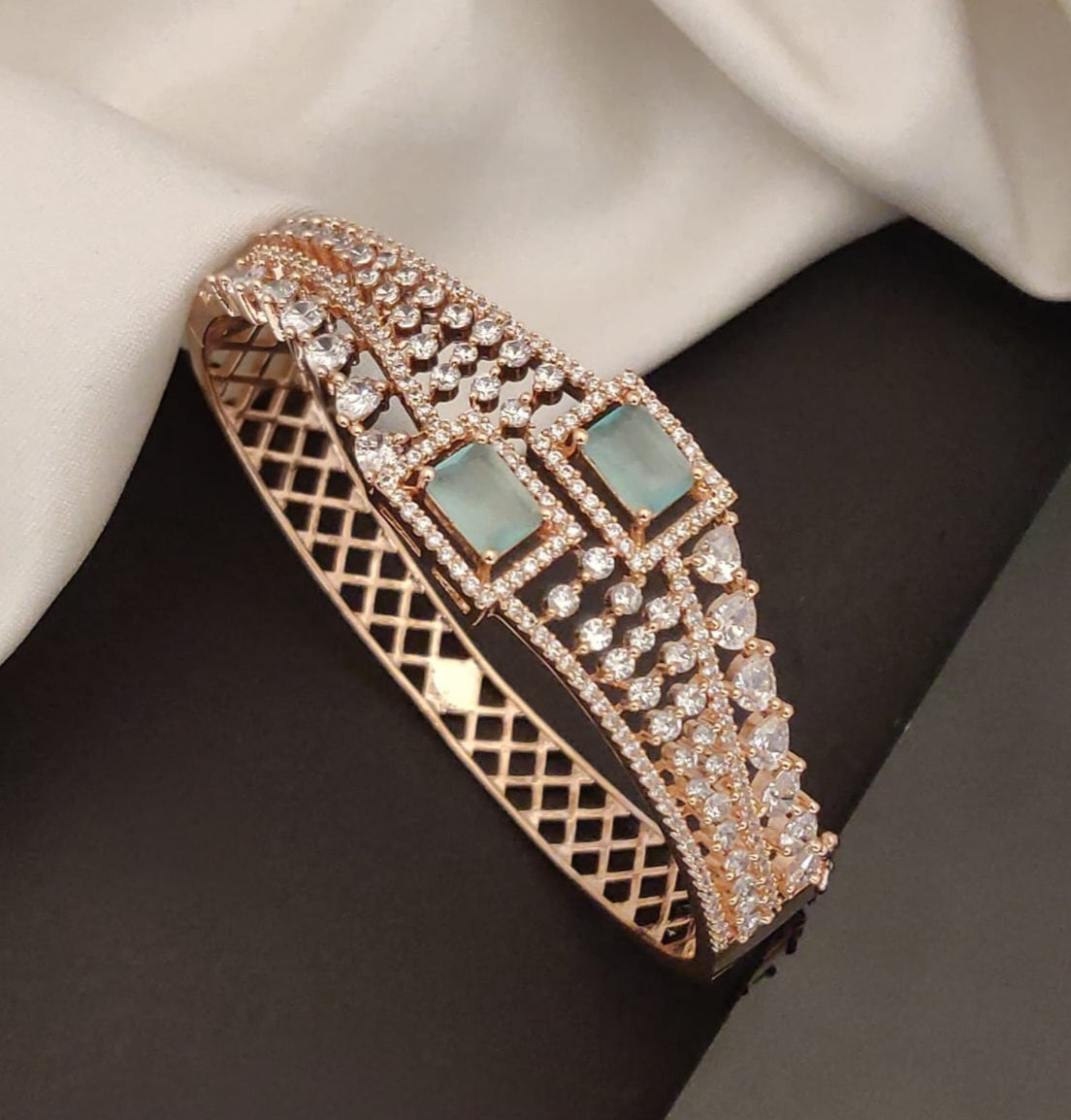 Mint Stone Wide Openable Cuff Bracelet
