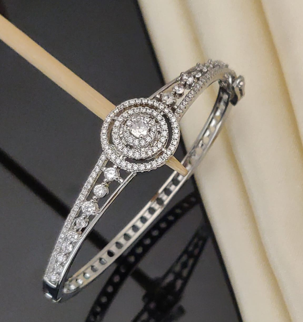 Silver Halo Crystal Openable Bracelet