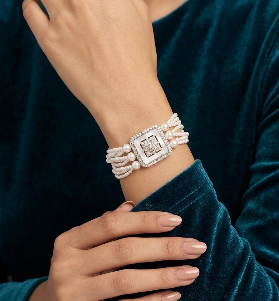 White Pearl Square Center Bracelet