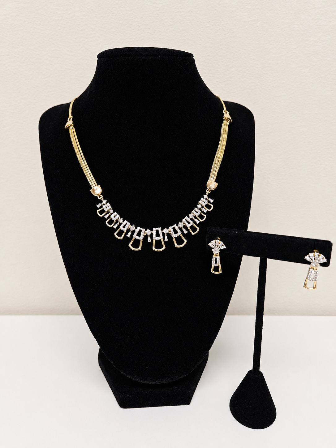 Gold Crystal Geometric Necklace Set