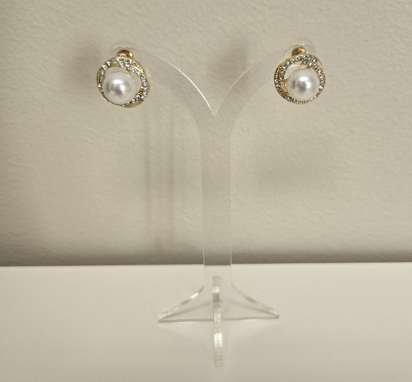 Classic Pearl Everyday Studs in Gold Tone