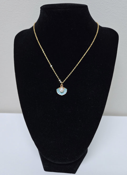 Ocean Pearl Shell Necklace