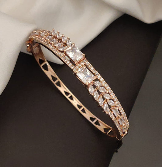 Rose Gold Leaf Crystal Openable Bracelet