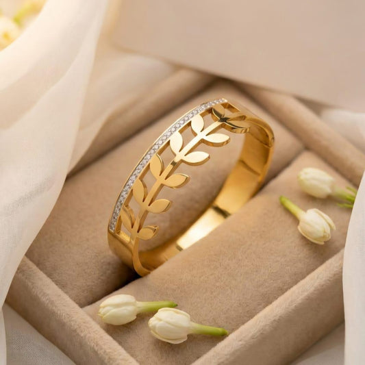 Gold Floral Crystal Openable Bangle
