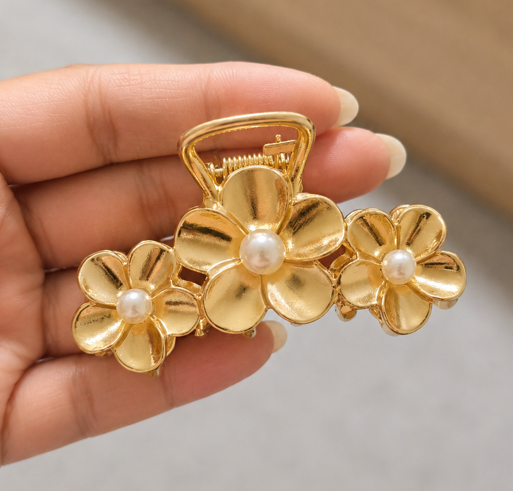 Pearl Blossom Hair Claw