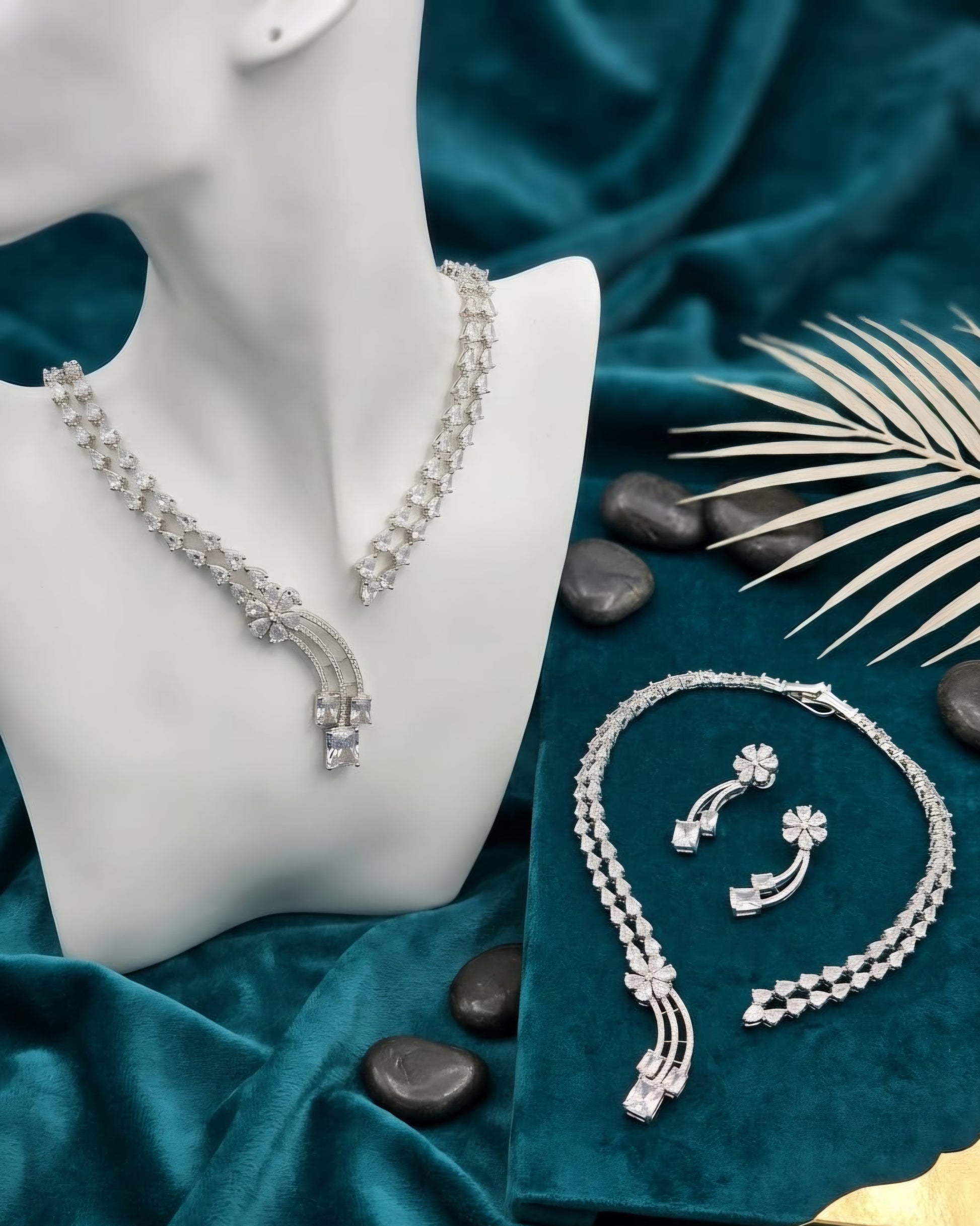Silver Crystal Wave Floral Necklace Set