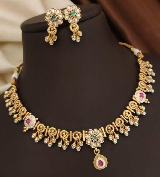 Gold Floral Kundan Necklace Set