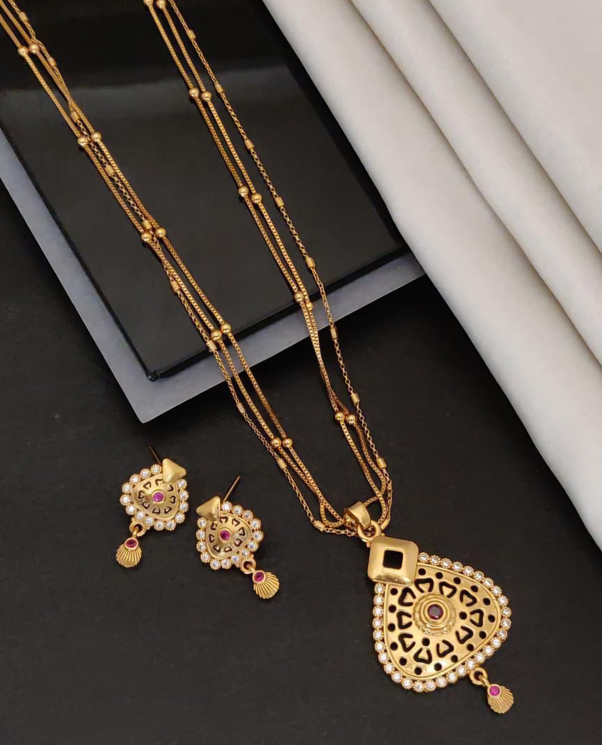 Crystal Heart Pendant Necklace Set