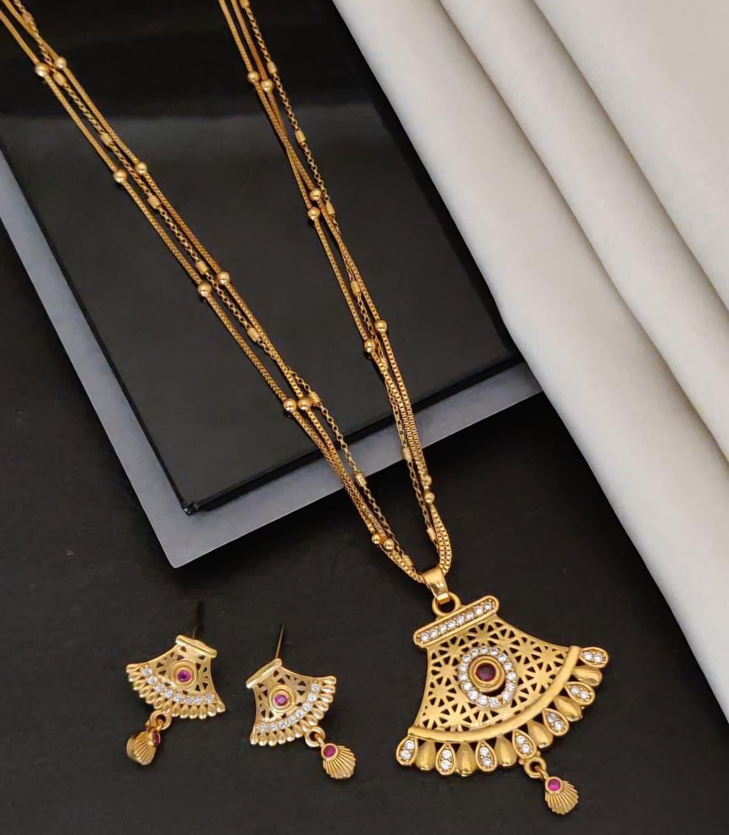 Crystal Pink Pendant Set